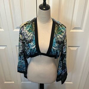 Bebe size M cropped top